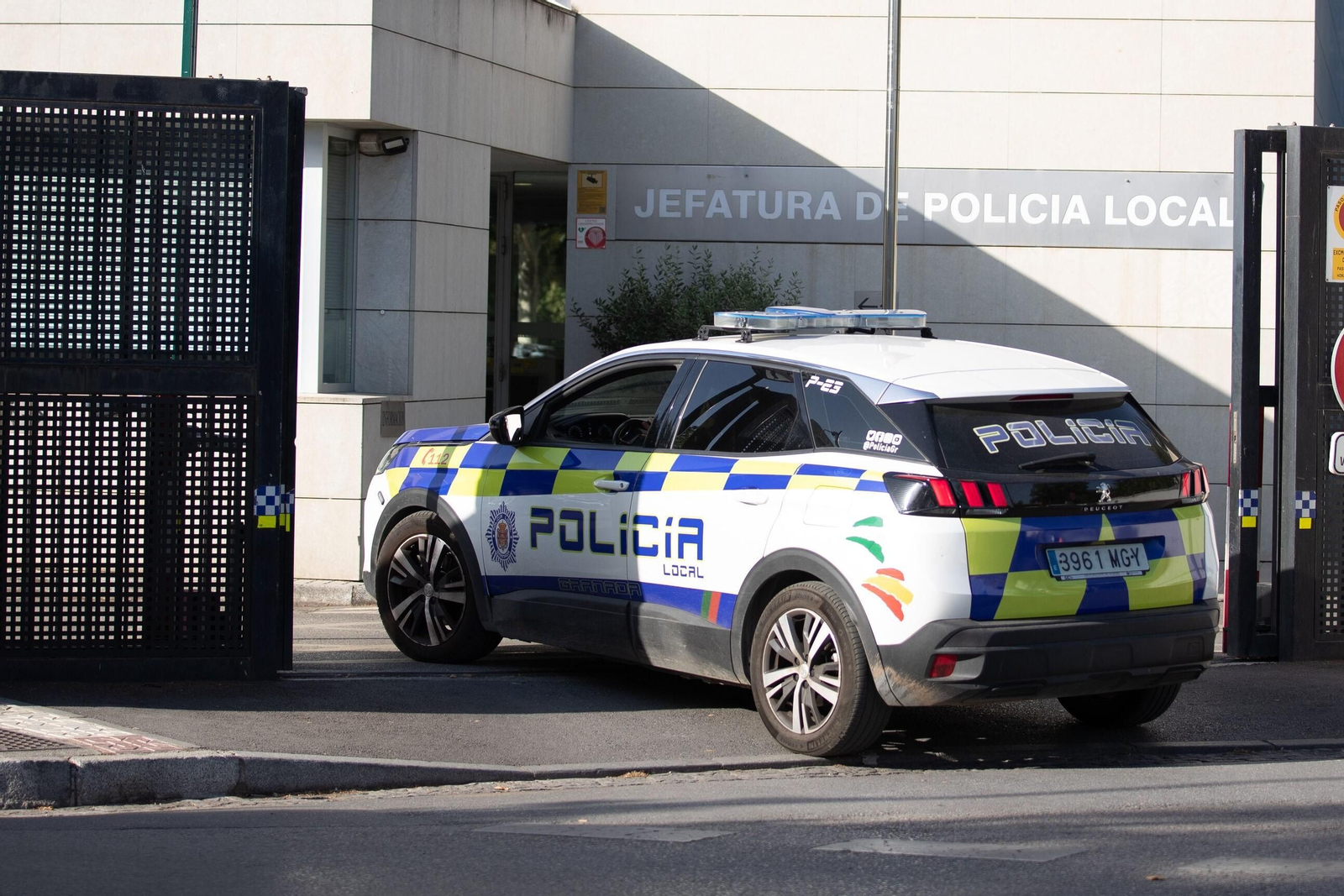 Imagen del último registro de la UDEF en la sede de la Policía Local de Granada