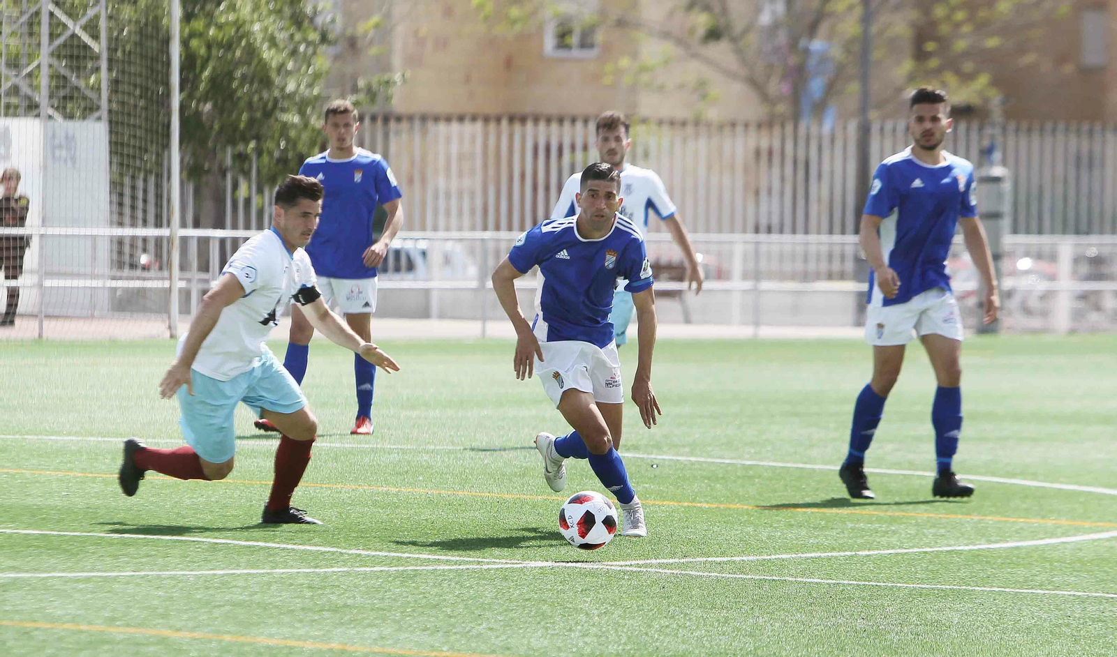 Sergio Narváez es el único jugador que tiene contrato con el Xerez CD. Sergio Narváez es el único jugador que tiene contrato con el Xerez CD.