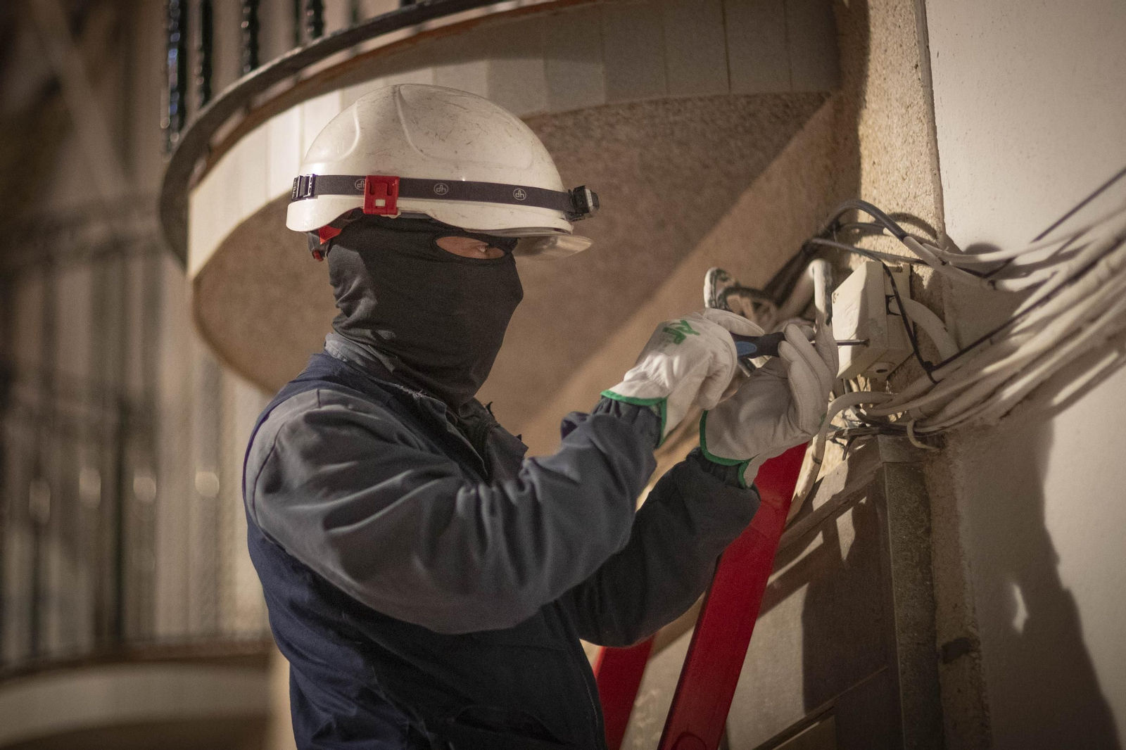 Fotos: un día de lucha contra la marihuana en Granada con la Guardia Civil de Pinos Puente