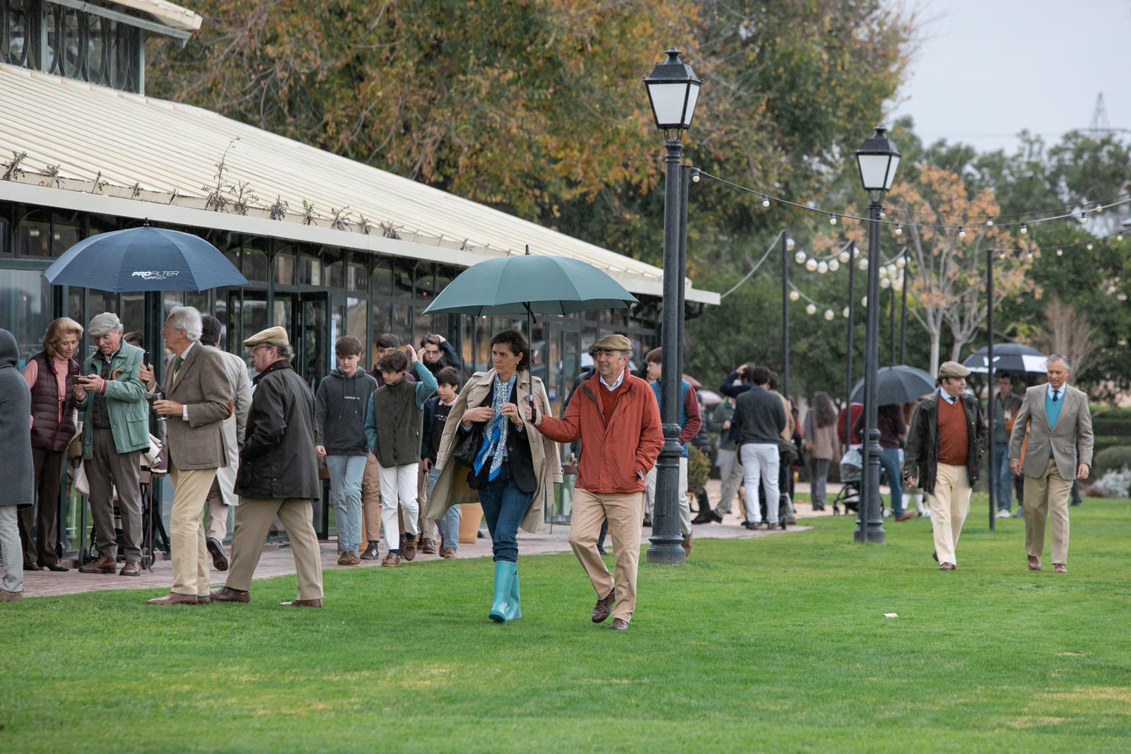 Búscate en las carreras de caballos de Pineda