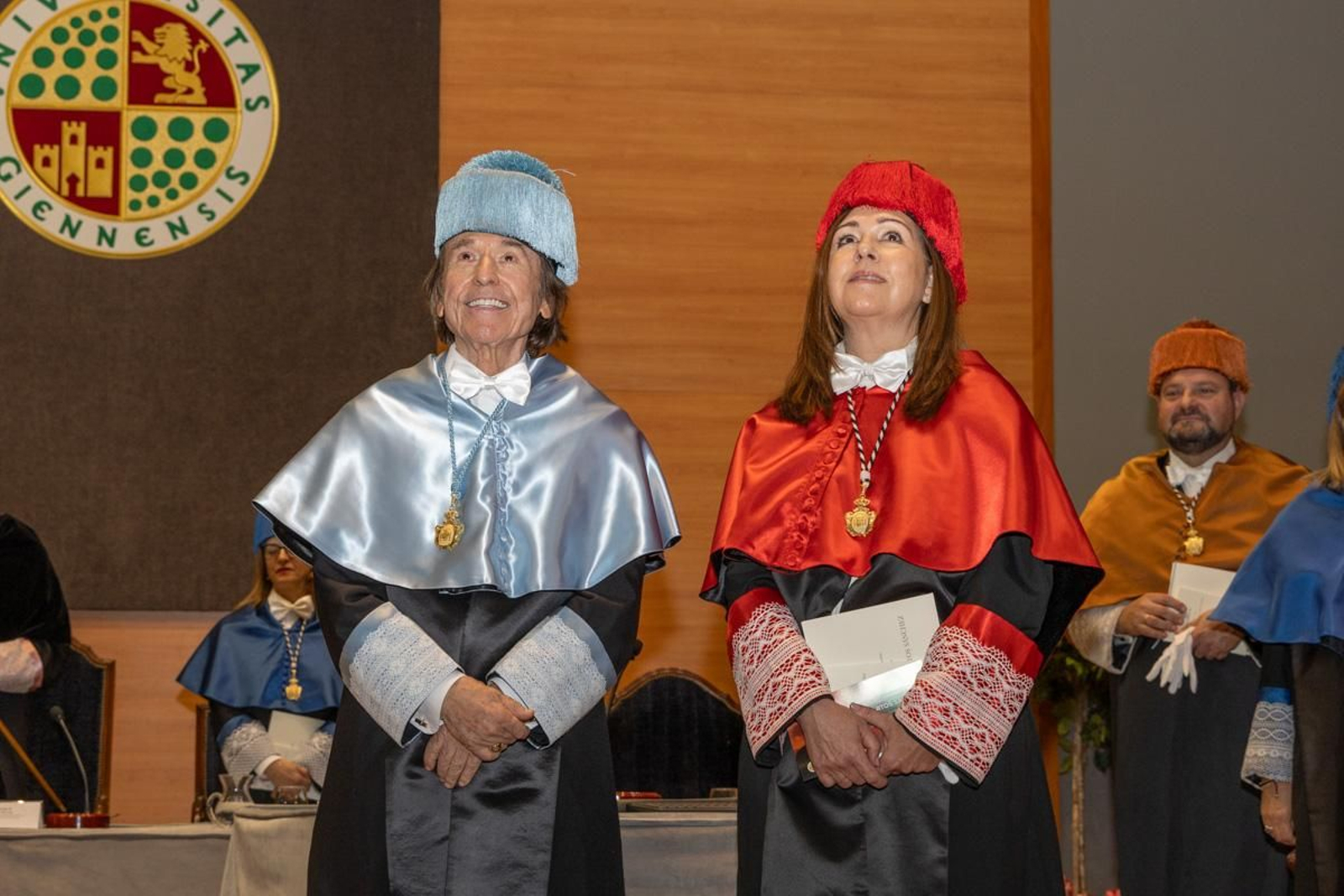 Investidura de Rafael Martos Sánchez, Raphael, como Doctor Honoris Causa por la Universidad de Jaén