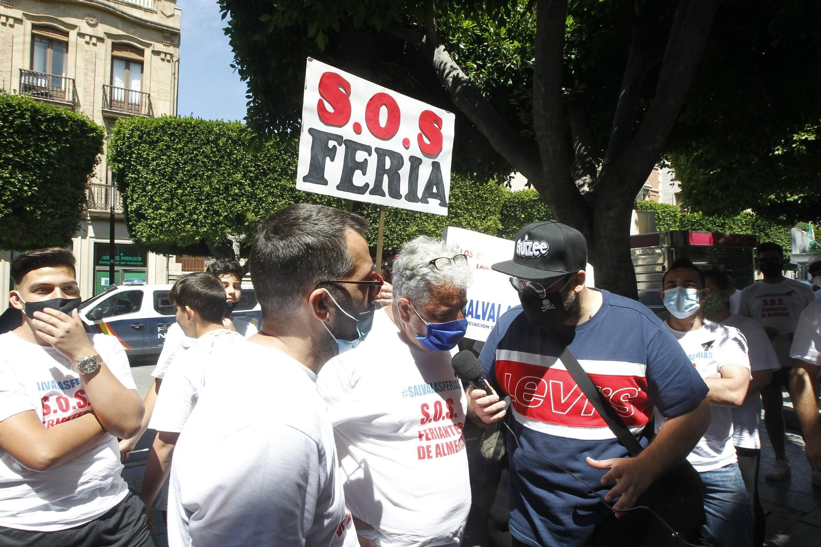 Fotogalería manifestación feriantes. Almería