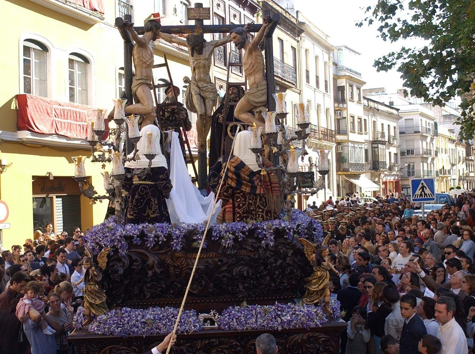 Las mejores imágenes del Santo Entierro Grande de 2004