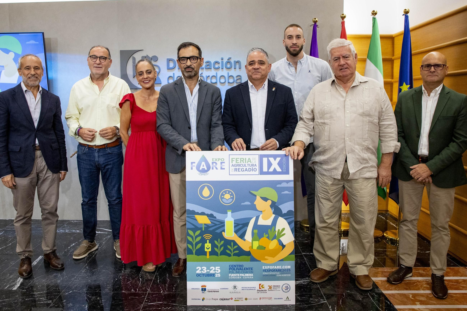 Dirigentes institucionales en la presentación de ExpoFare 2025.