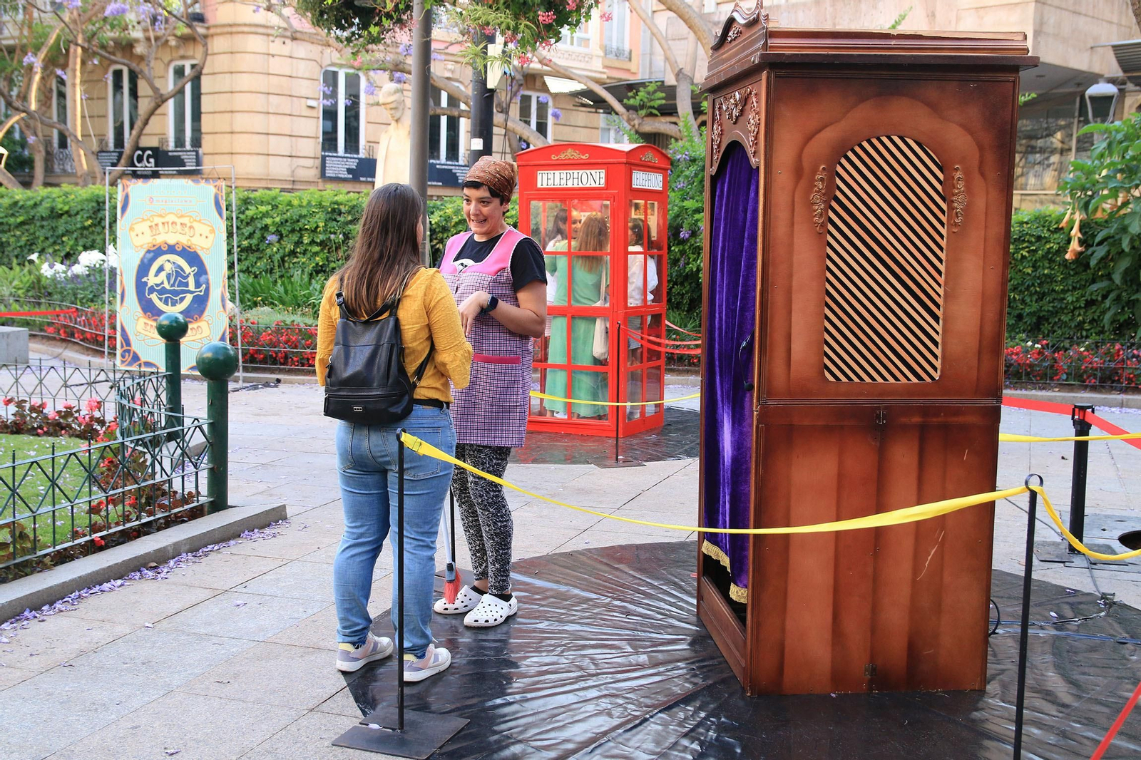 Imágenes de la Noche en Blanco, en Almería