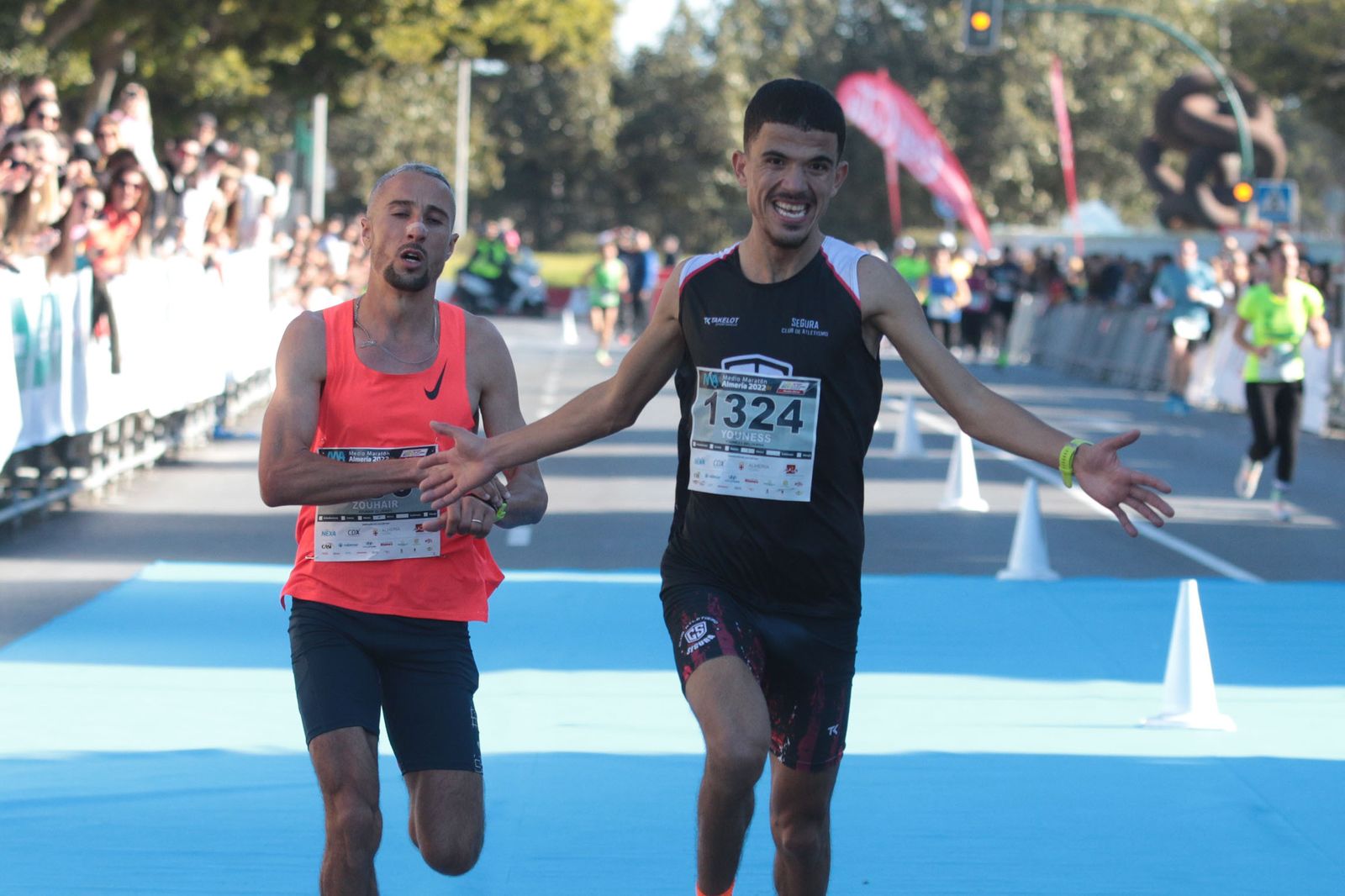 Las imágenes del Medio Maratón de Almería 2022-23