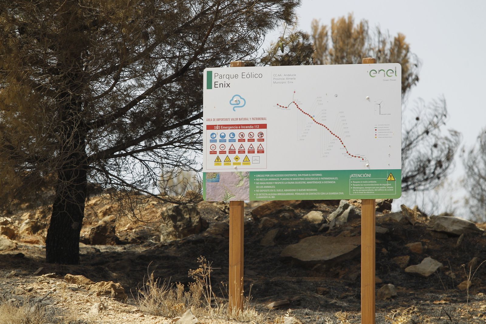 Fotogalería incendio extinguido Sierra de Gádor