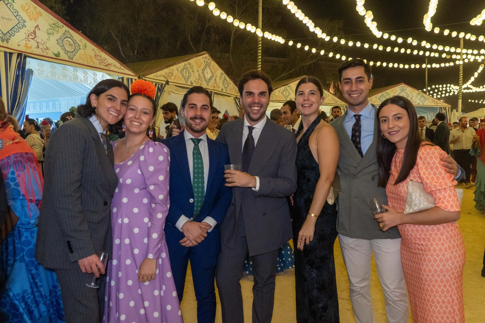 Imágenes del ambiente del ambiente de la noche del sábado en la Feria de Otoño y del Caballo 2025 de Huelva