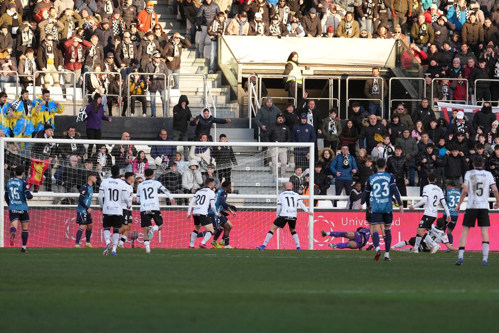 Un instante del Burgos-Cádiz.