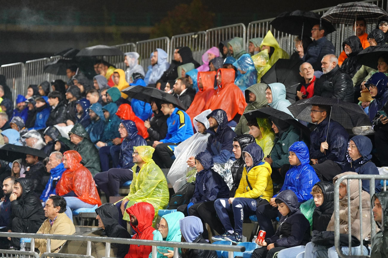 Las mejores fotos del paso de un Villarreal de Champions por Lucena.