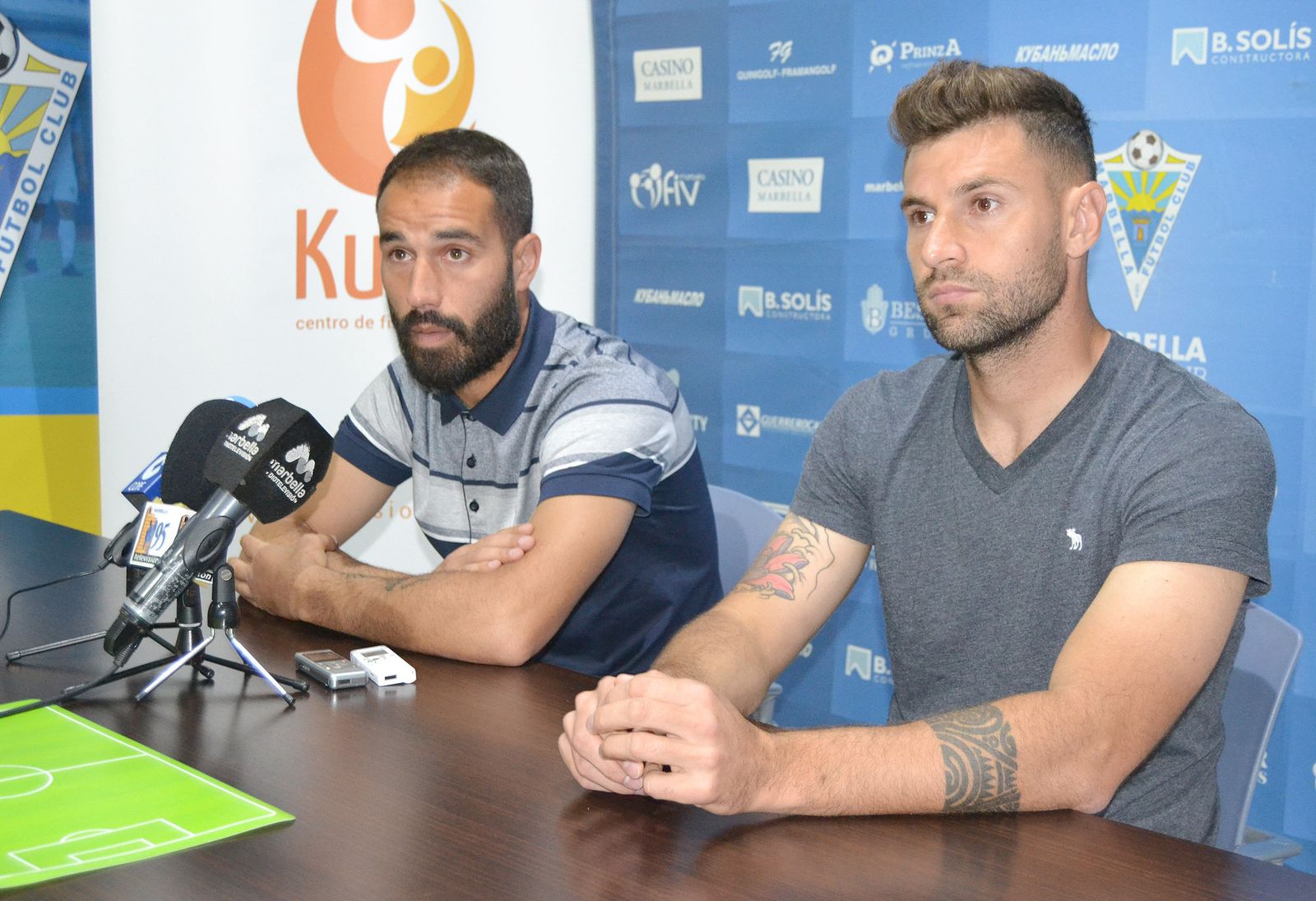 Añón y Delmonte, ayer en la sala de prensa del Municipal.