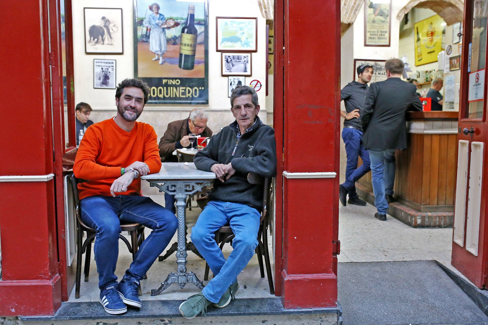 José María Bernabé y Rafael Benítez Toledano, a la caza, en ‘La Moderna’, días atrás.