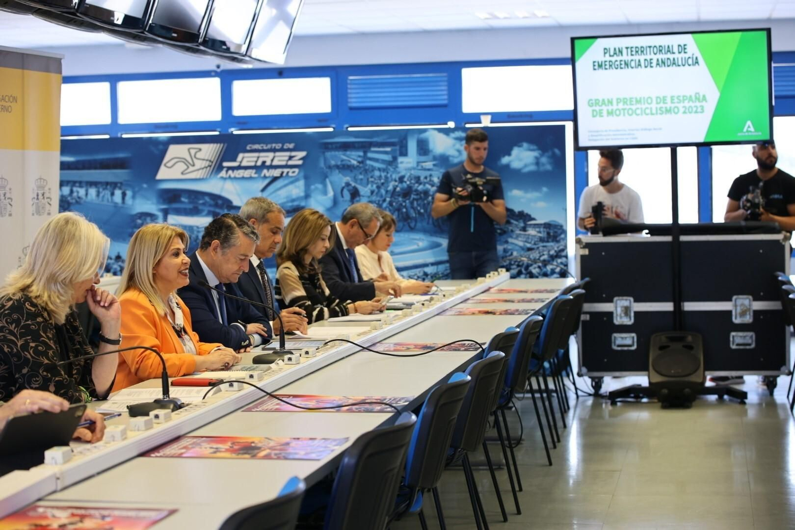 Imagen de la reunión del Comité Asesor del Plan Territorial de Emergencias de Andalucía en el Circuito de Jerez Imagen de la reunión del Comité Asesor del Plan Territorial de Emergencias de Andalucía en el Circuito de Jerez