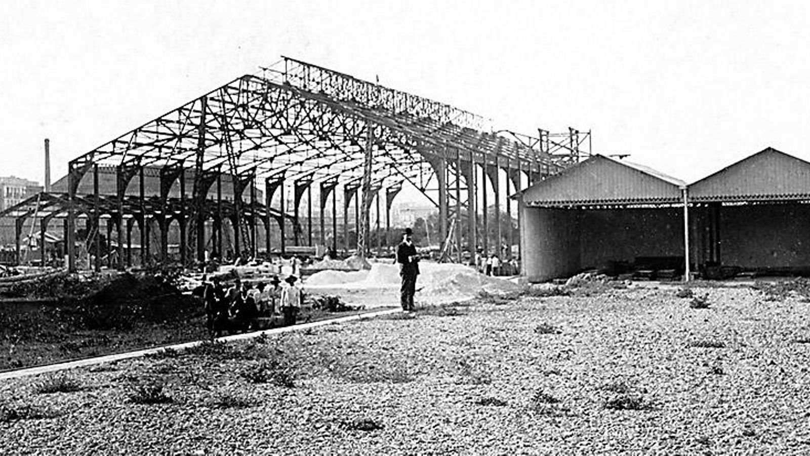 Obras de construcción de la estación de 1905 en una imagen de 1903.