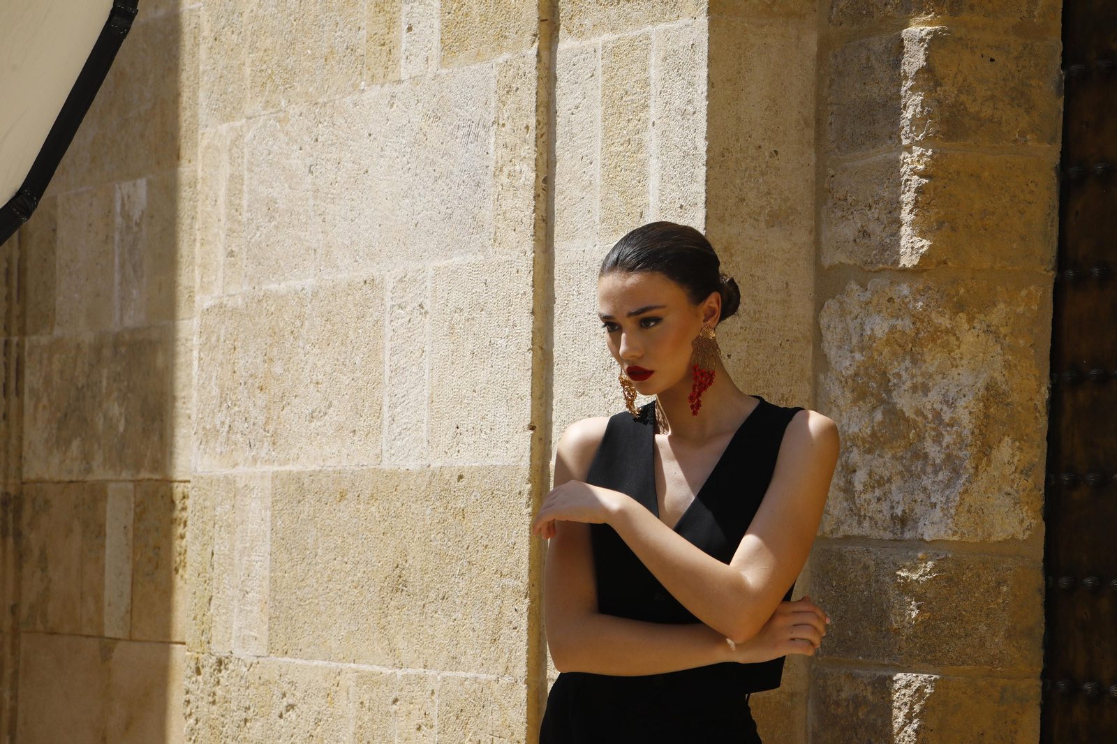 Tras el objetivo de Marina Testino: la mujer de Romero de Torres seduce a los joyeros cordobeses