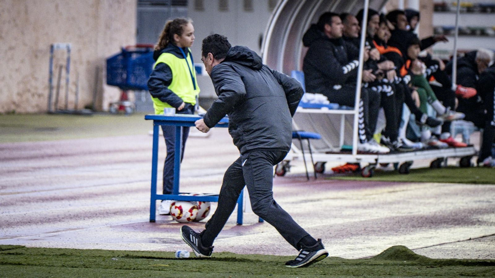 Las imágenes del partido de fútbol entre el San Fernando Club Deportivo y la Balompédica Linense