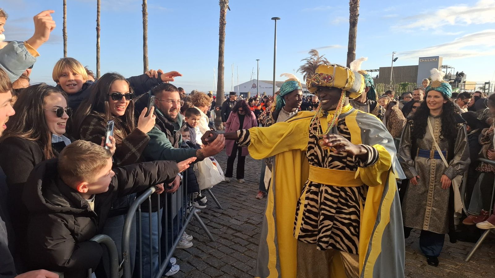 Rey Baltasar en la Cabalgata de la Ilusión de Puerto Real