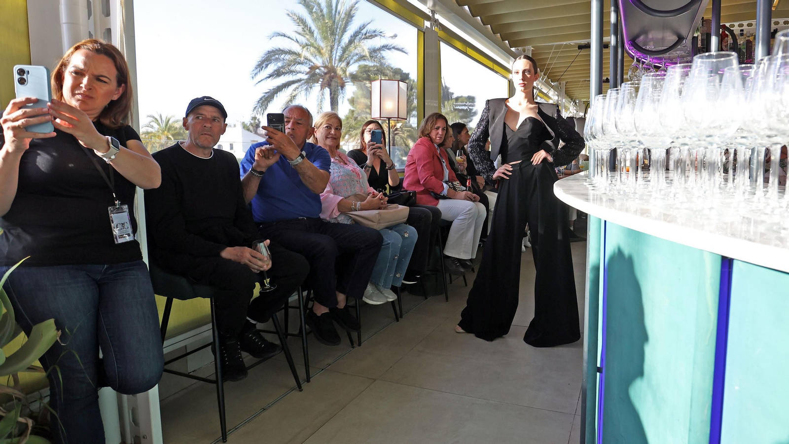 Pase de moda a beneficio de Autismo Cádiz en Jerez