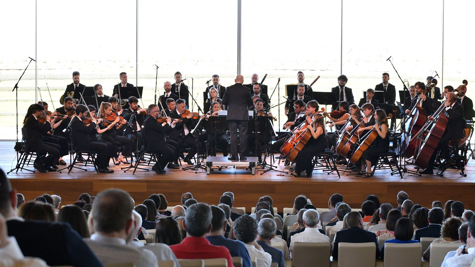 Actuación de la OCAL en la nueva sede de Cajamar el pasado 22 de mayo/Carlos Barba