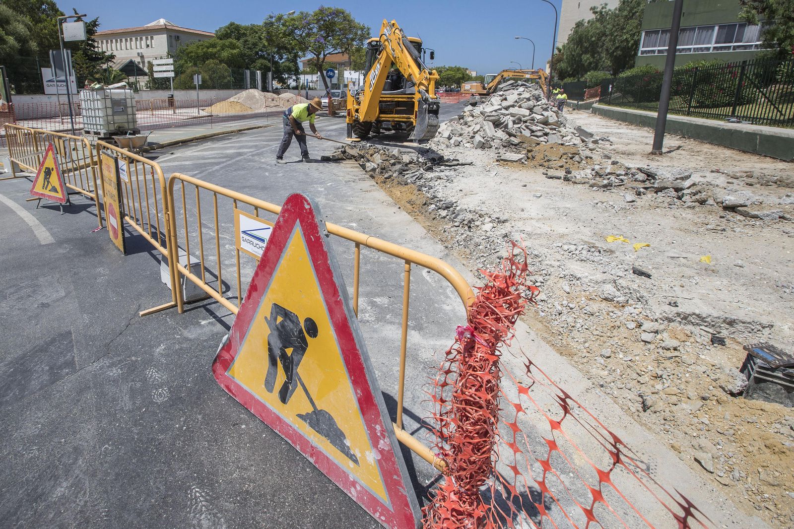 Obras en la avenida Constitución, una de las inversiones municipales más destacadas de este año.