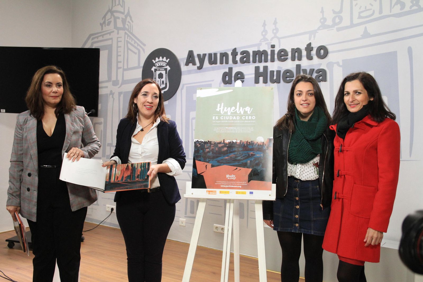 Eva María Pascual, Alicia Narciso, Yumara Andújar y Cinta Torres, ayer en la presentación de la campaña.
