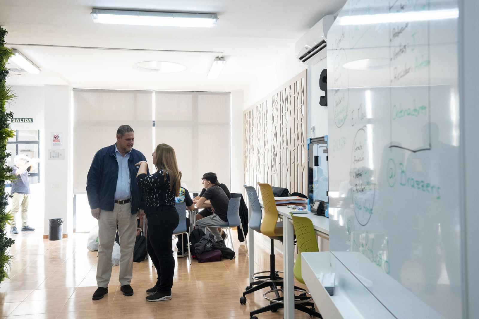 Visitamos el IES Sol de Portocarrero de La Cañada de San Urbano para ver las nuevas infraestructuras para FP en los centros educativos de la provincia de Almería, en imágenes