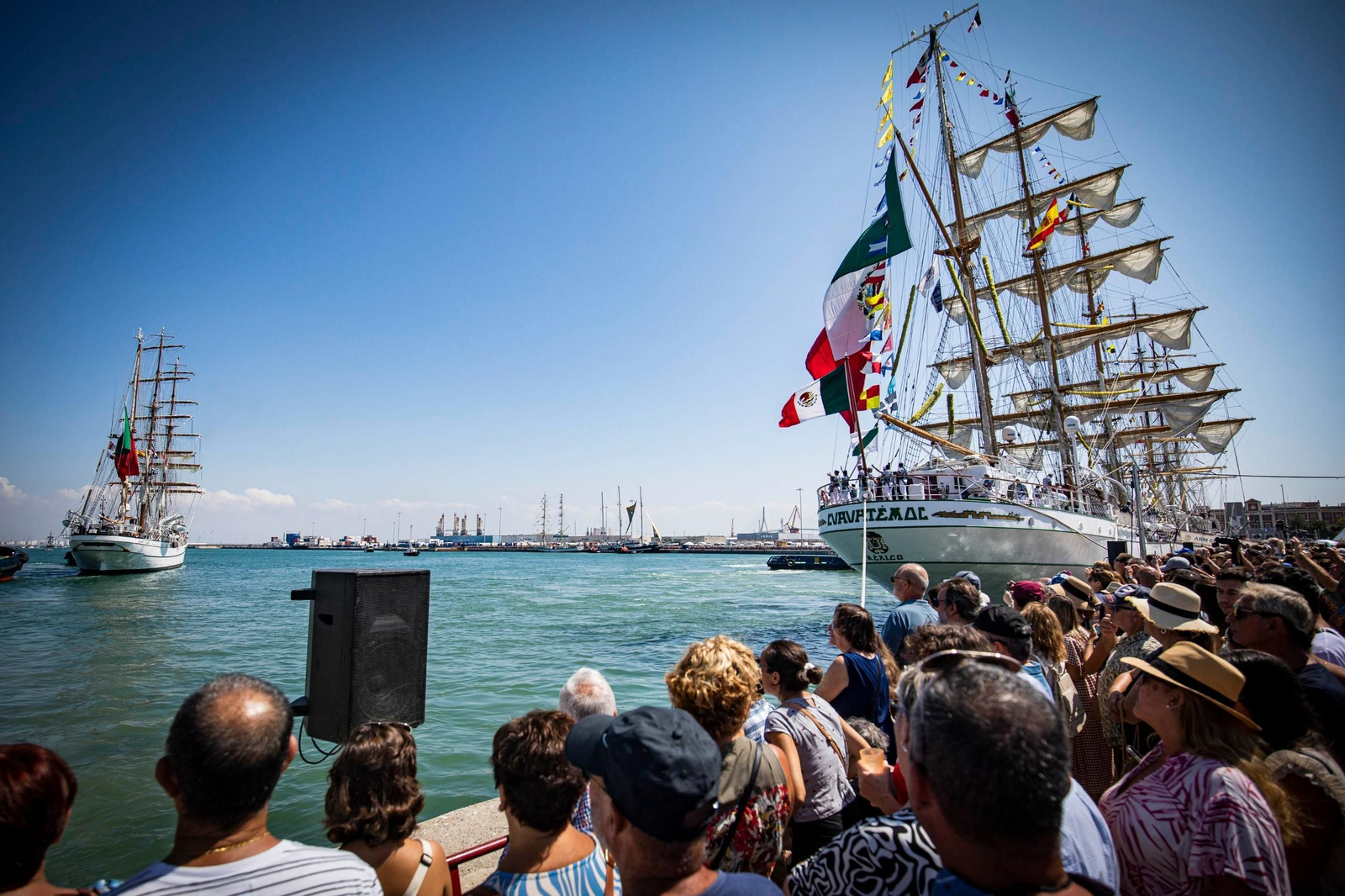 Una mirada a la despedida de Cádiz a la Gran Regata