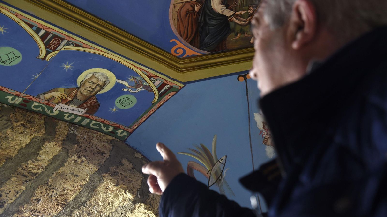 Un empresario ha provocado el escándalo en la pequeña localidad de Latre (Huesca), al pintarse como San Matías en la Ermita de San Miguel, una iglesia románica de principios del siglo XII. Un empresario ha provocado el escándalo en la pequeña localidad de Latre (Huesca), al pintarse como San Matías en la Ermita de San Miguel, una iglesia románica de principios del siglo XII.