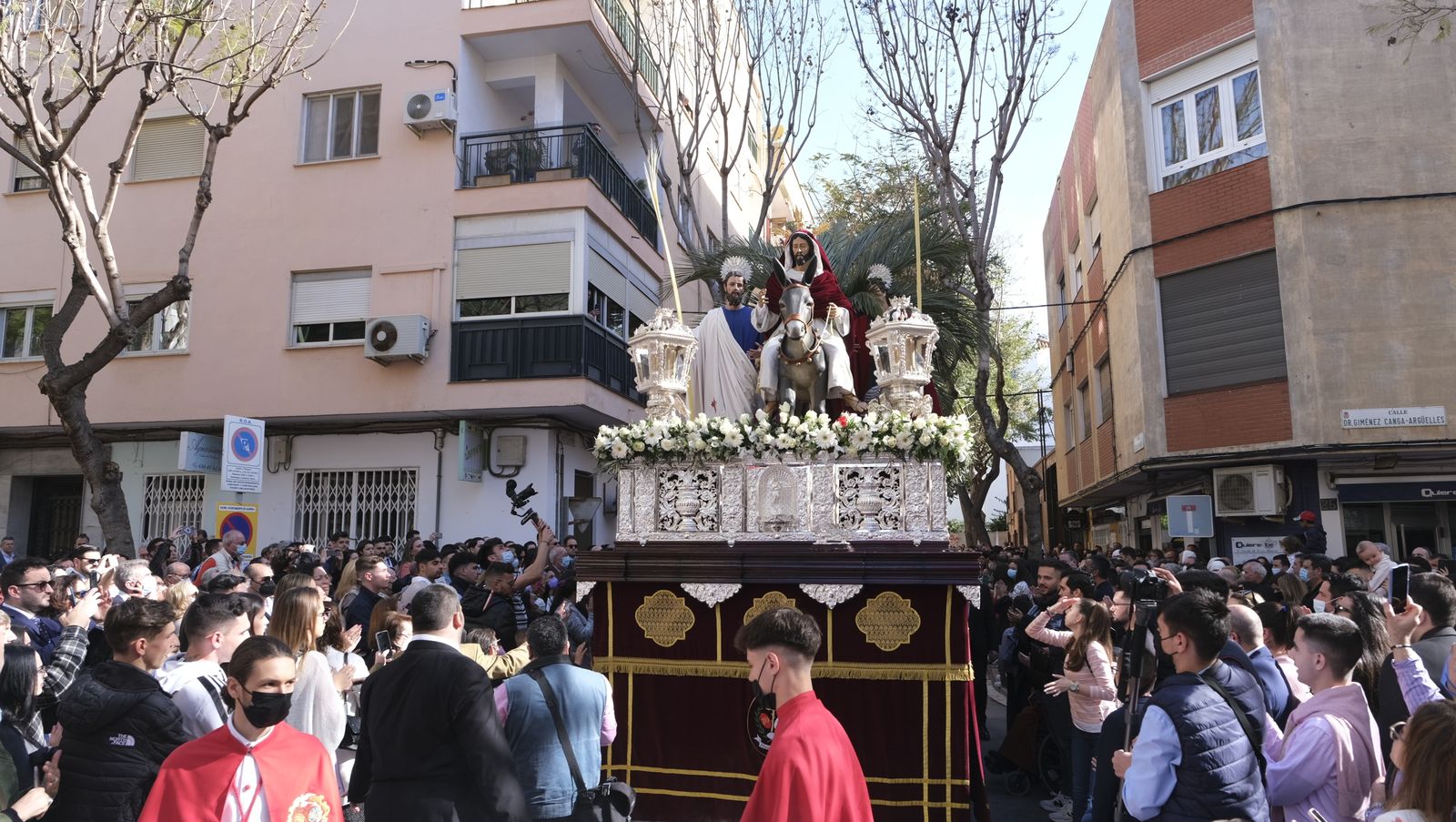 Fotogalería de la procesión de La Borriquita en Almería. Semana Santa 2022.