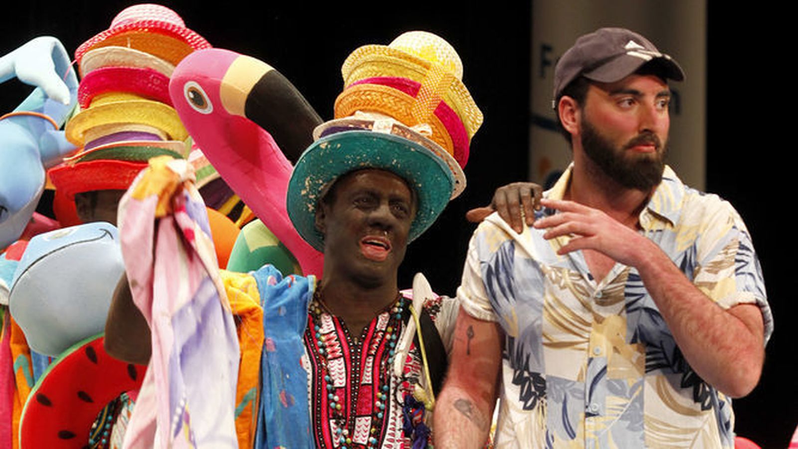 El Bizcocho, con Manué en la presentación de 'No te quemes todavía'.