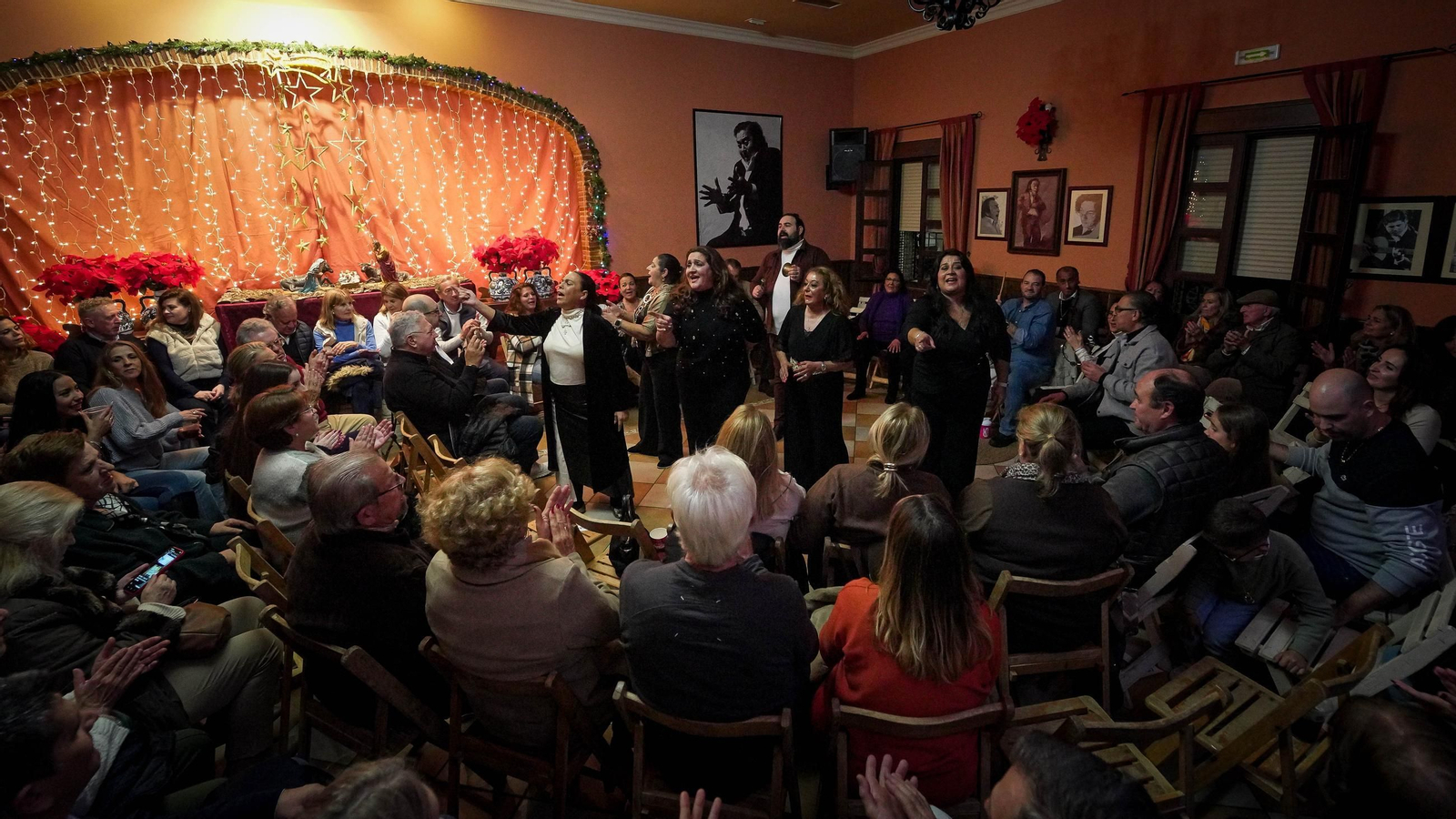 Imágenes de las zambombas del día 5 de diciembre en Jerez