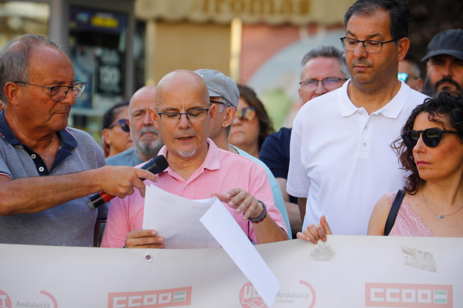 En imágenes, la concentración por los fallecidos en accidente laboral en Córdoba