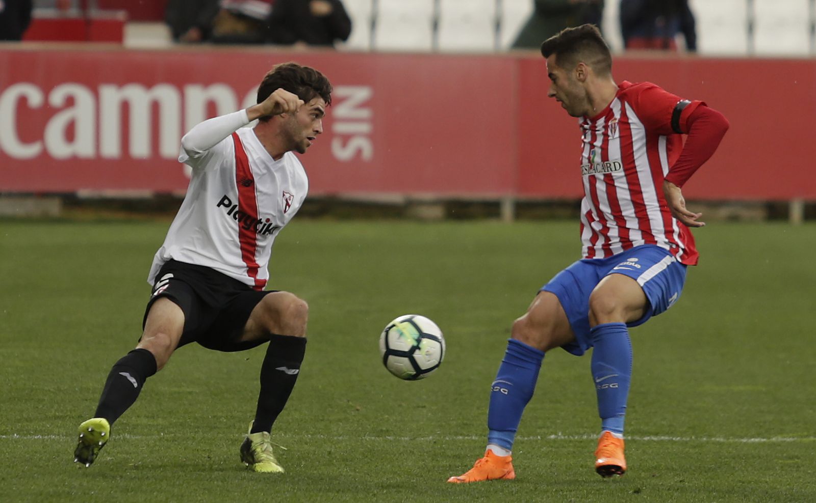 Las imágenes del Sevilla Atlético-Sporting