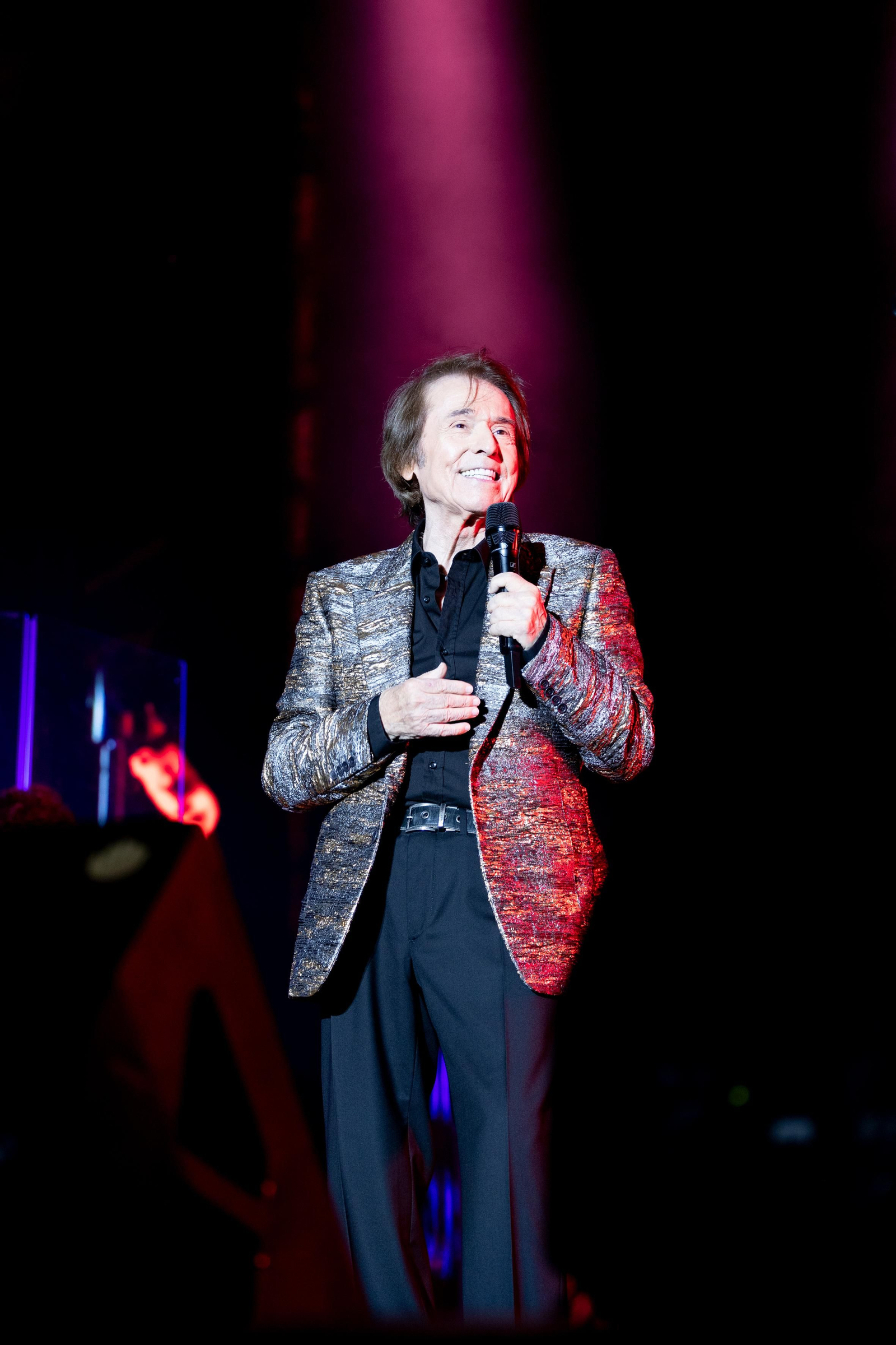 Imágenes de la actuación de Raphael en el Concert Music