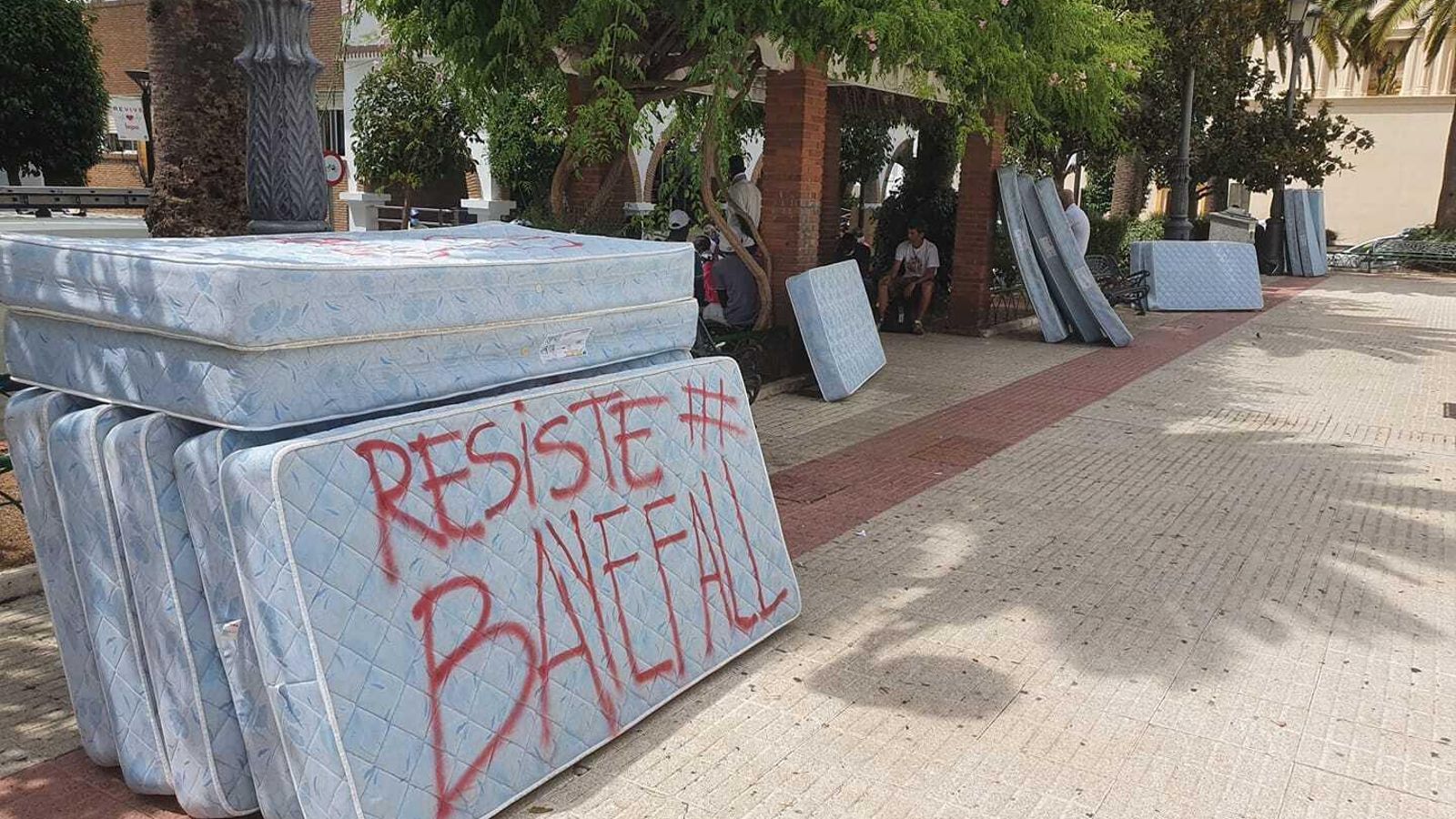 Los colchones en los que pasan las noches.