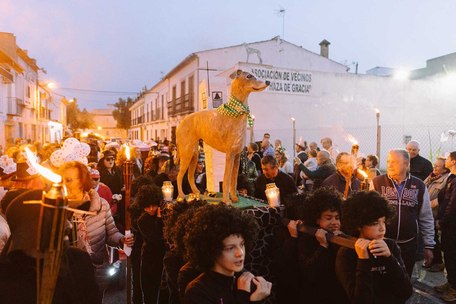 ¿Qué pueblo de Córdoba despide el Carnaval con el entierro del galgo?