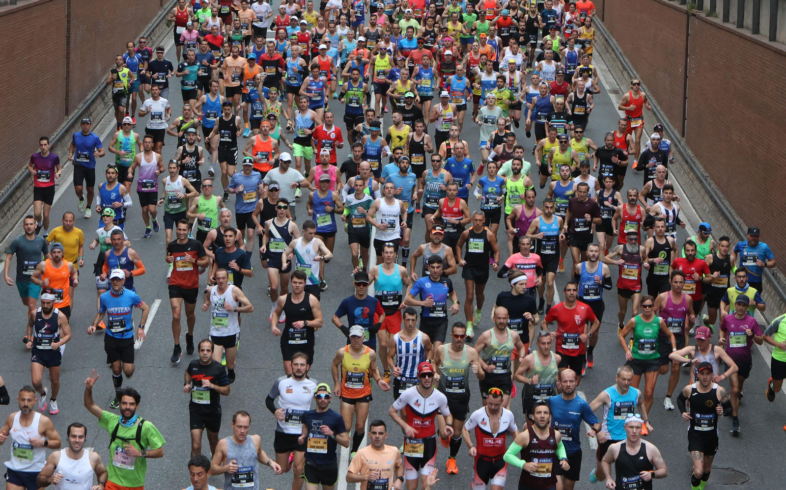 Búscate en la maratón de Sevilla 01