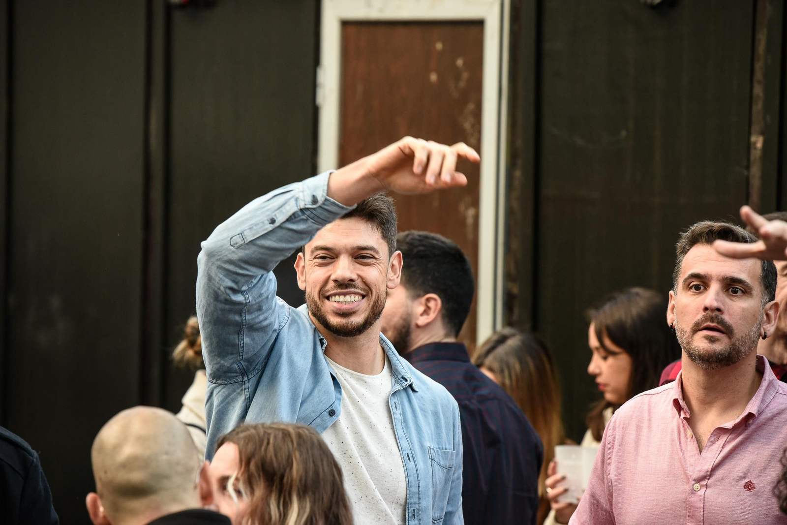 Imágenes de las celebraciones en el centro de Huelva la tarde del 24