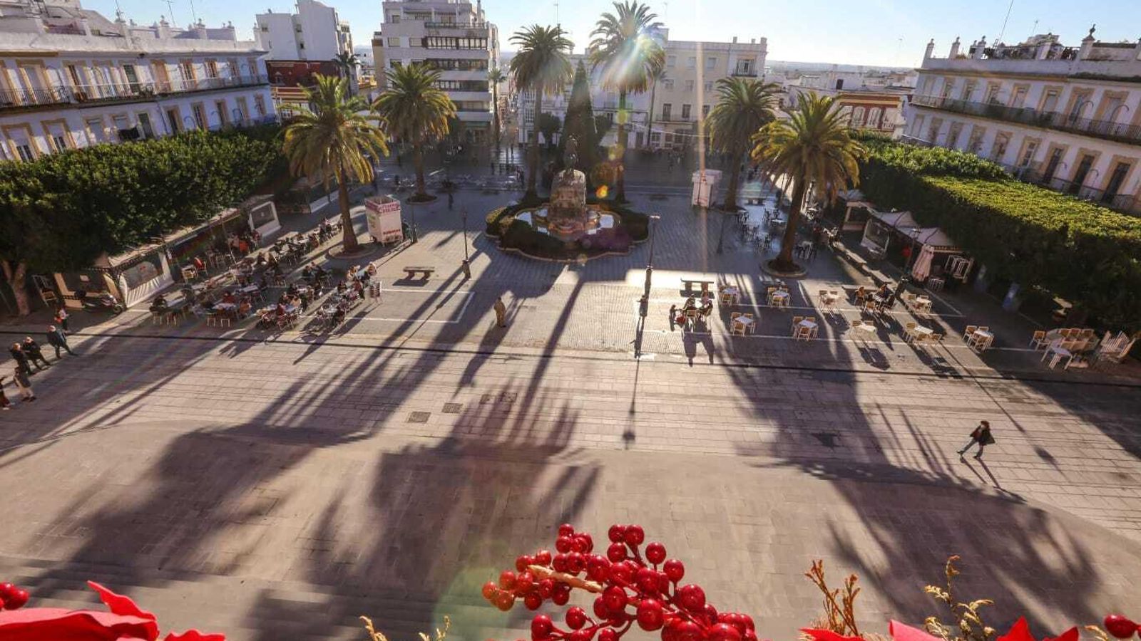 La plaza del Rey, vista desde el balcón principal del Ayuntamiento durante las pasadas navidades.