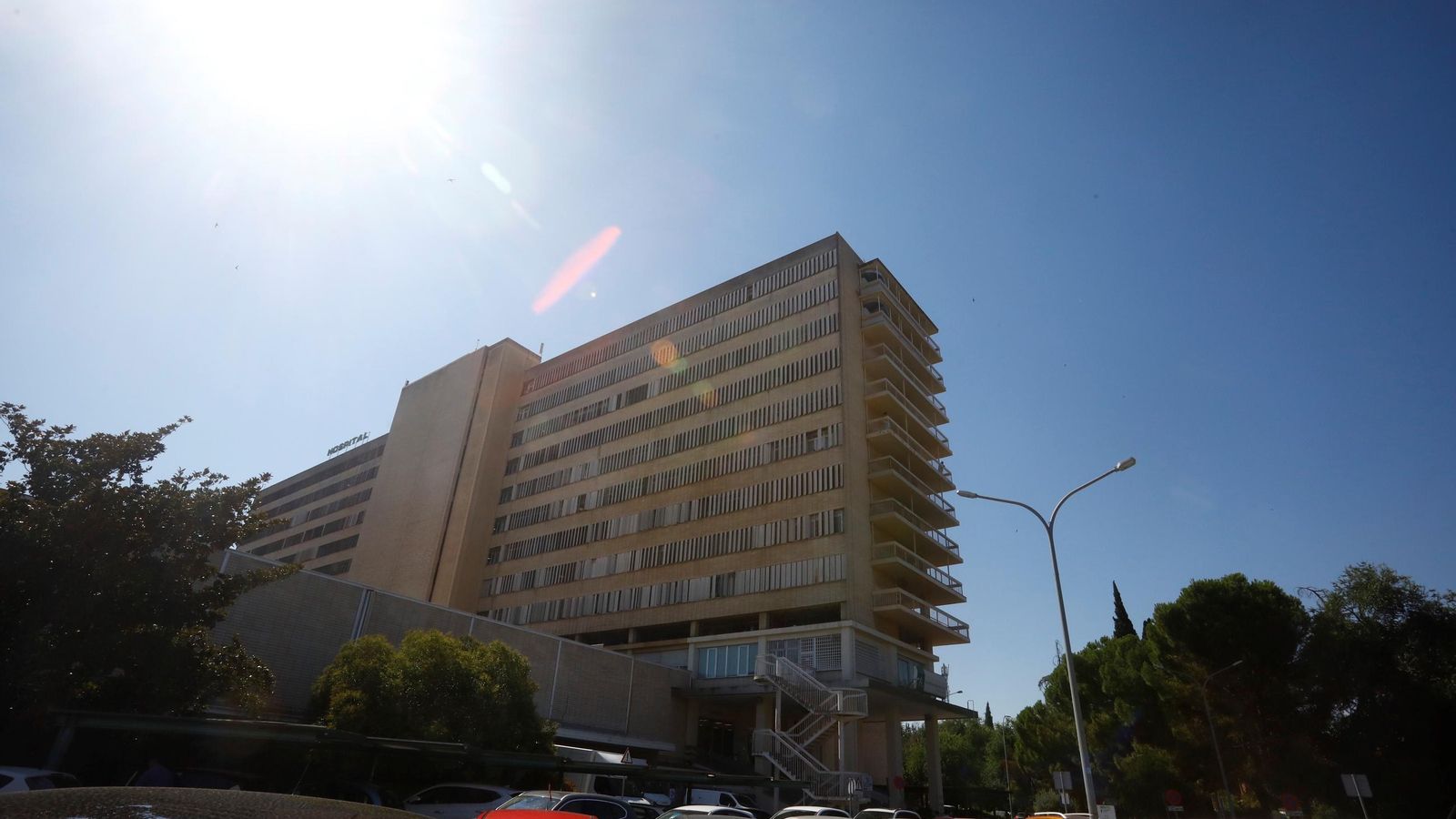 Hospital Provincial, proyecto de De La-Hoz y Gerardo Olivares.