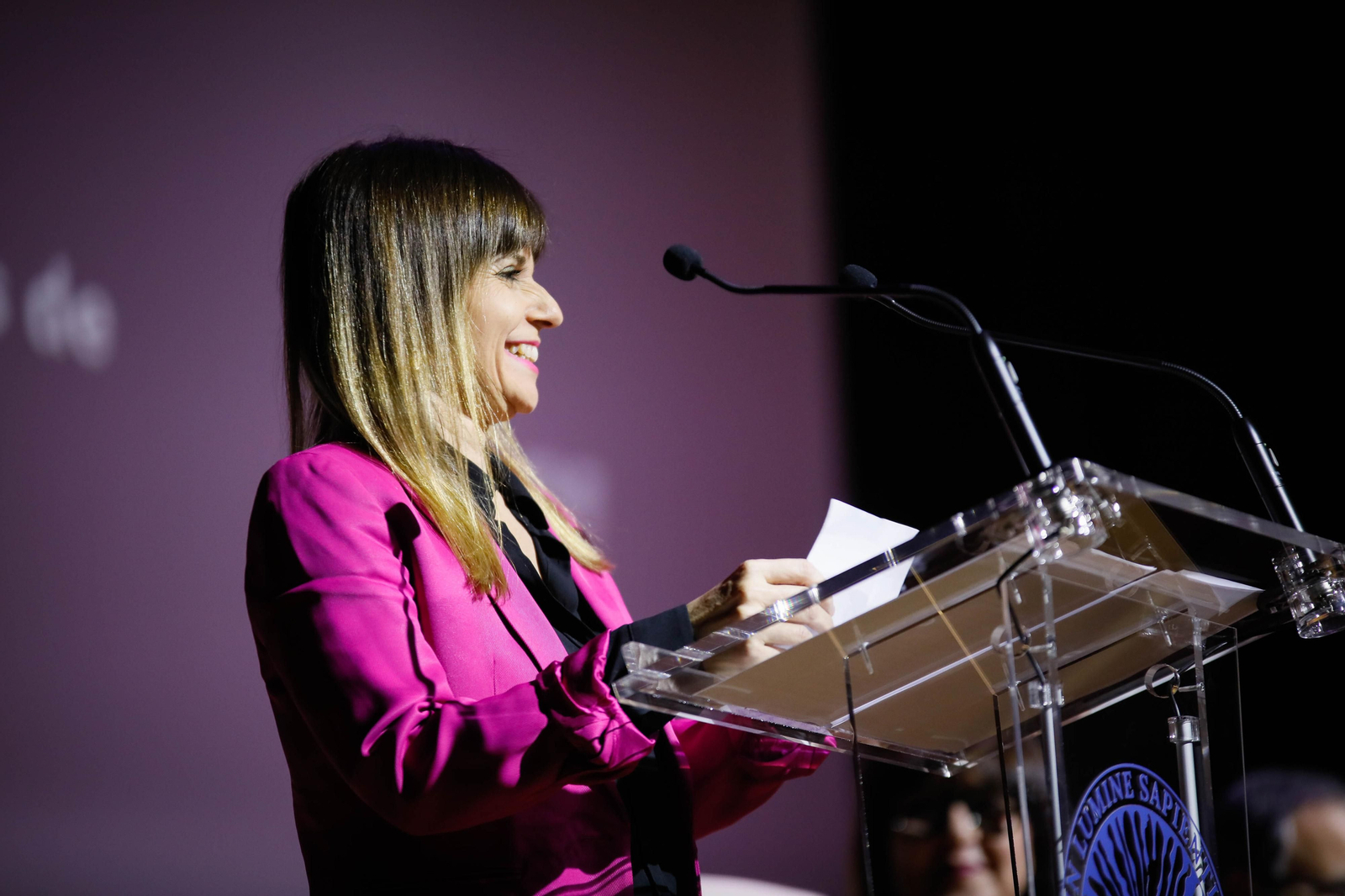 Imágenes del acto de reconocimiento a antiguos alumnos y amigos de honor en la UAL