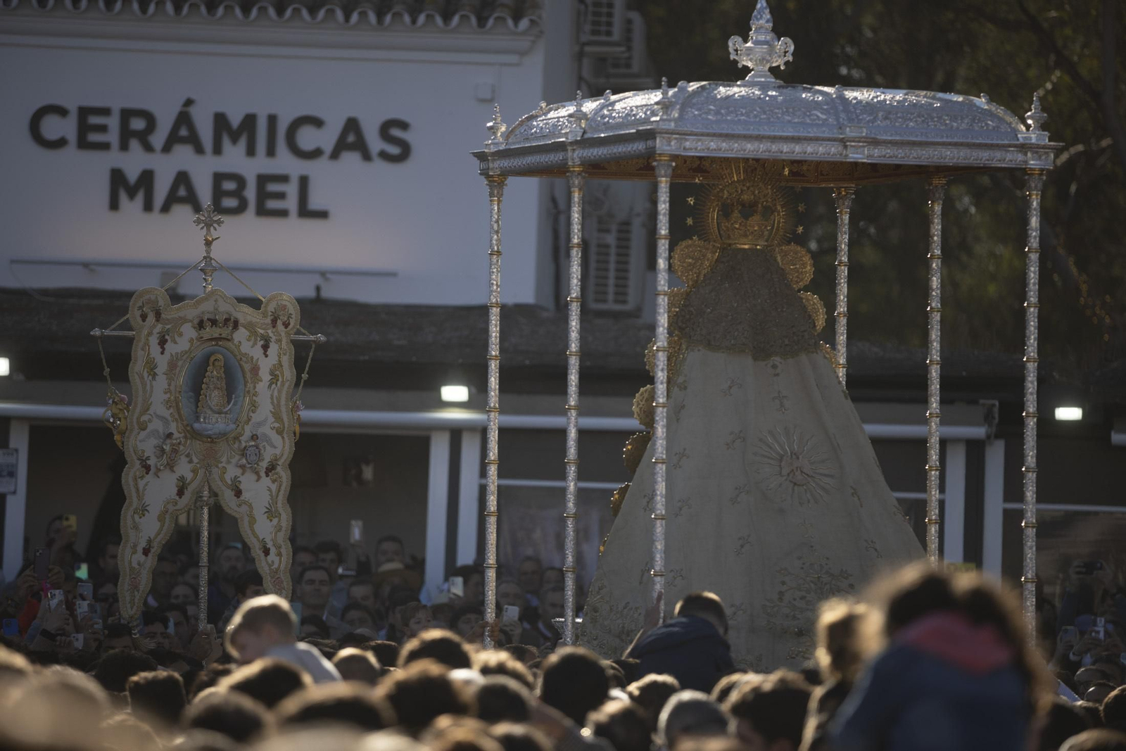Las mejores imágenes de la procesión de la Virgen del Rocío en la aldea