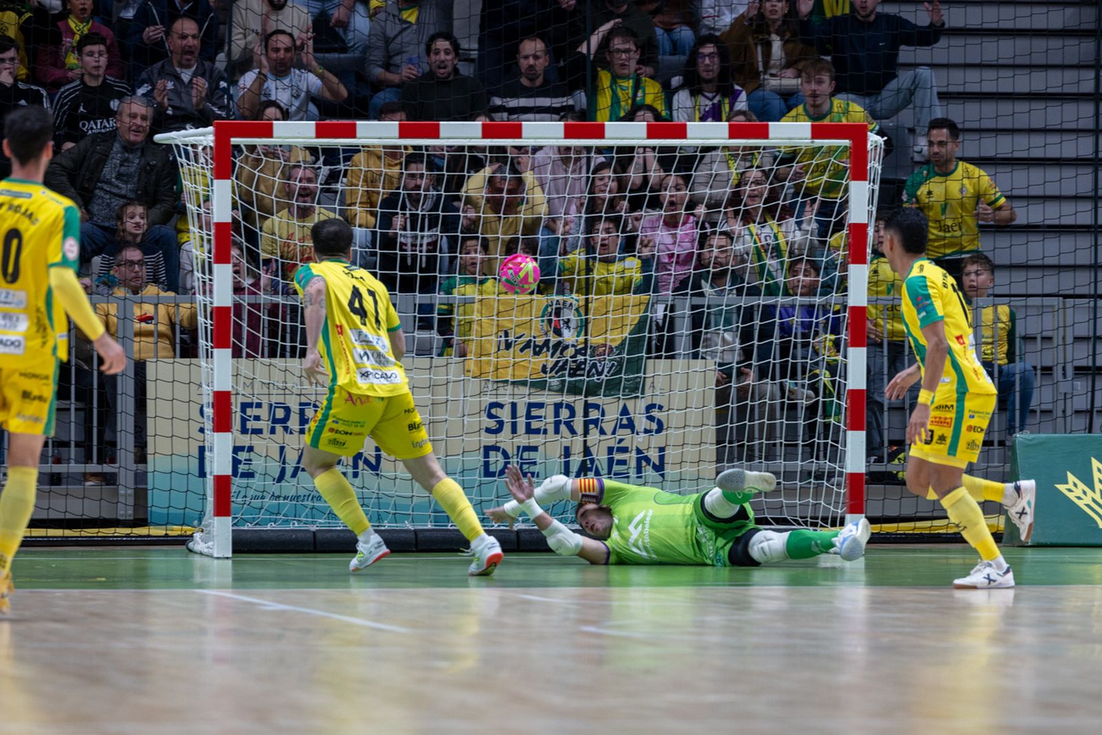 Las mejores imágenes del triunfo del Jaén Paraíso Interior FS para sellar su pasaporte copero