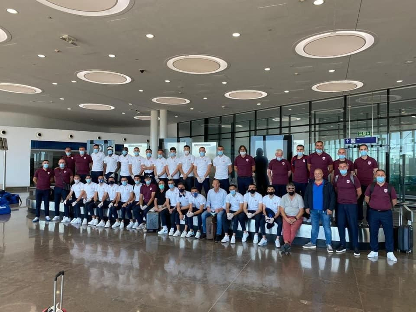 La expedición del Prishtina, en la que fueron hallados siete positivos