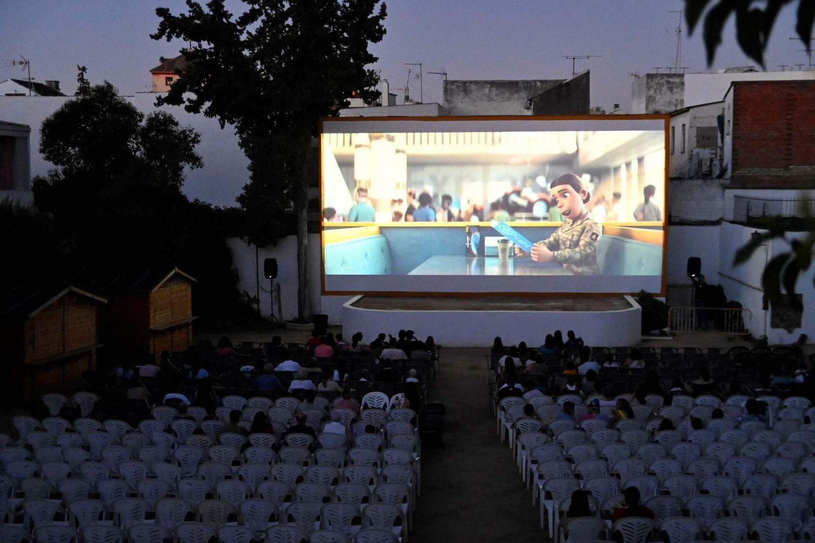 Una de las sesiones del cine de verano Delicias