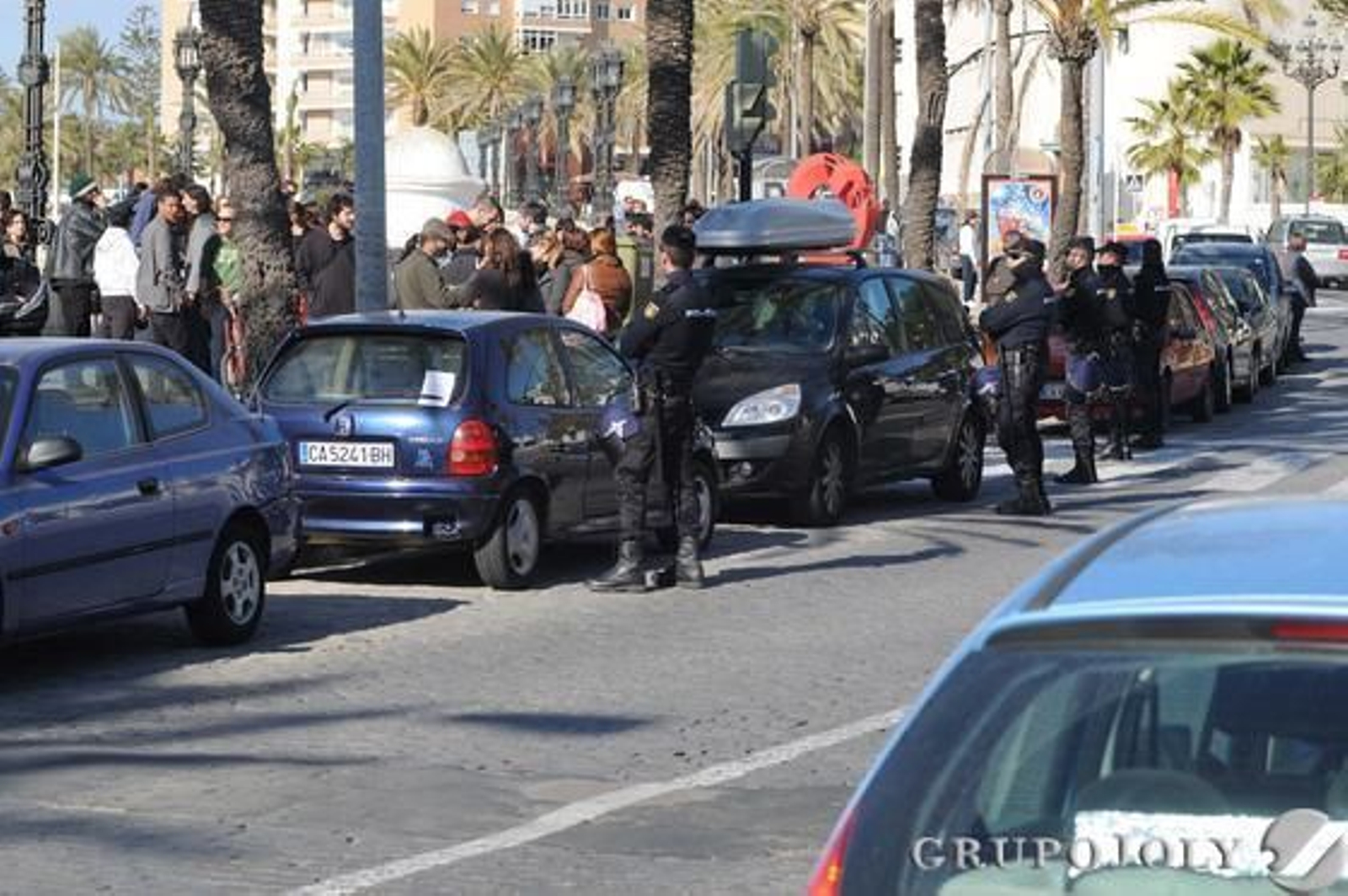 Policía Nacional y antidisturbios desalojan el edificio de Valcárcel. 

Foto: Lourdes de Vicente, Javier González y Jesús Marín