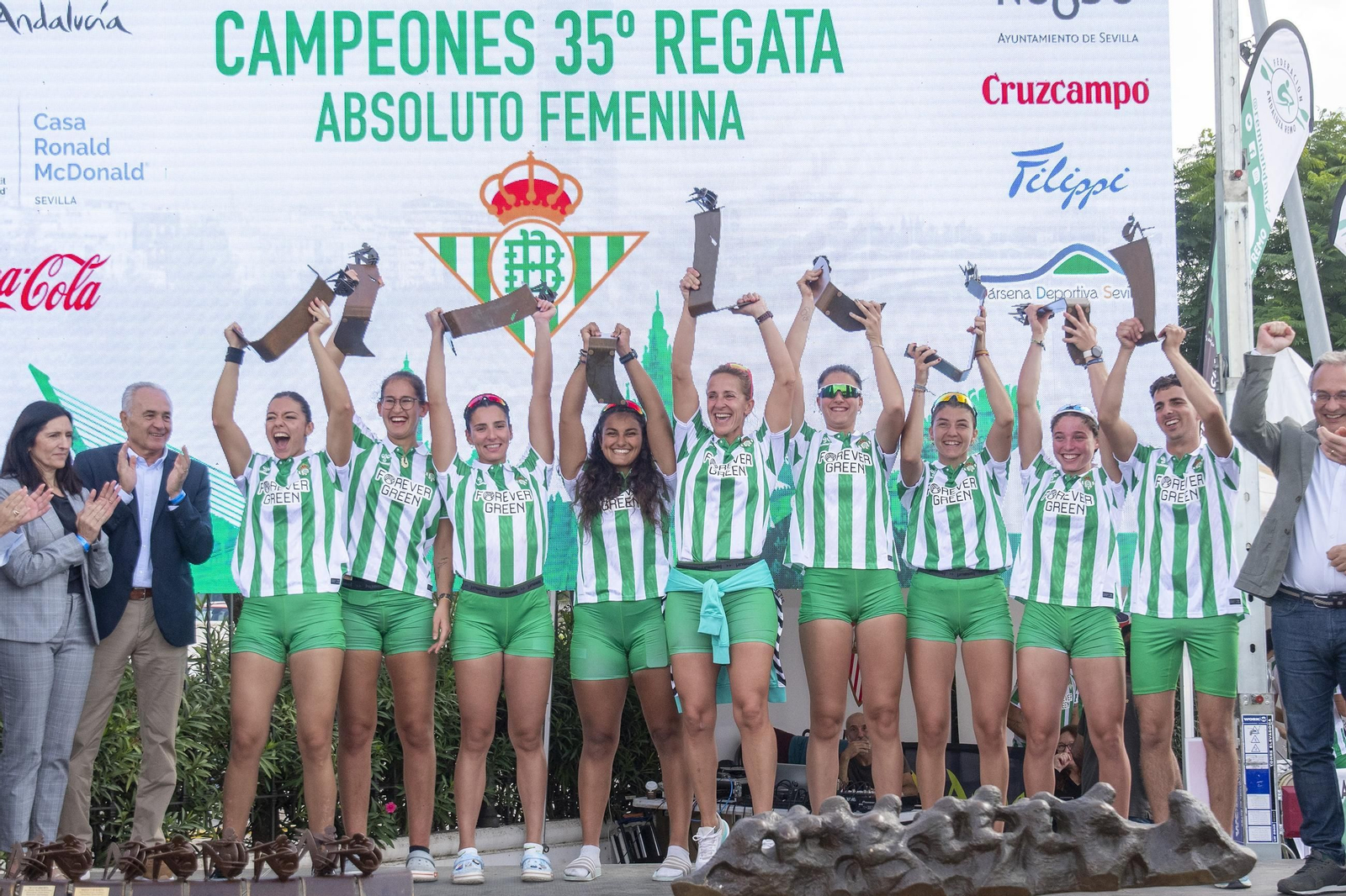 Las fotos de la regata Sevilla-Betis 2024: nuevo triunfo del Betis