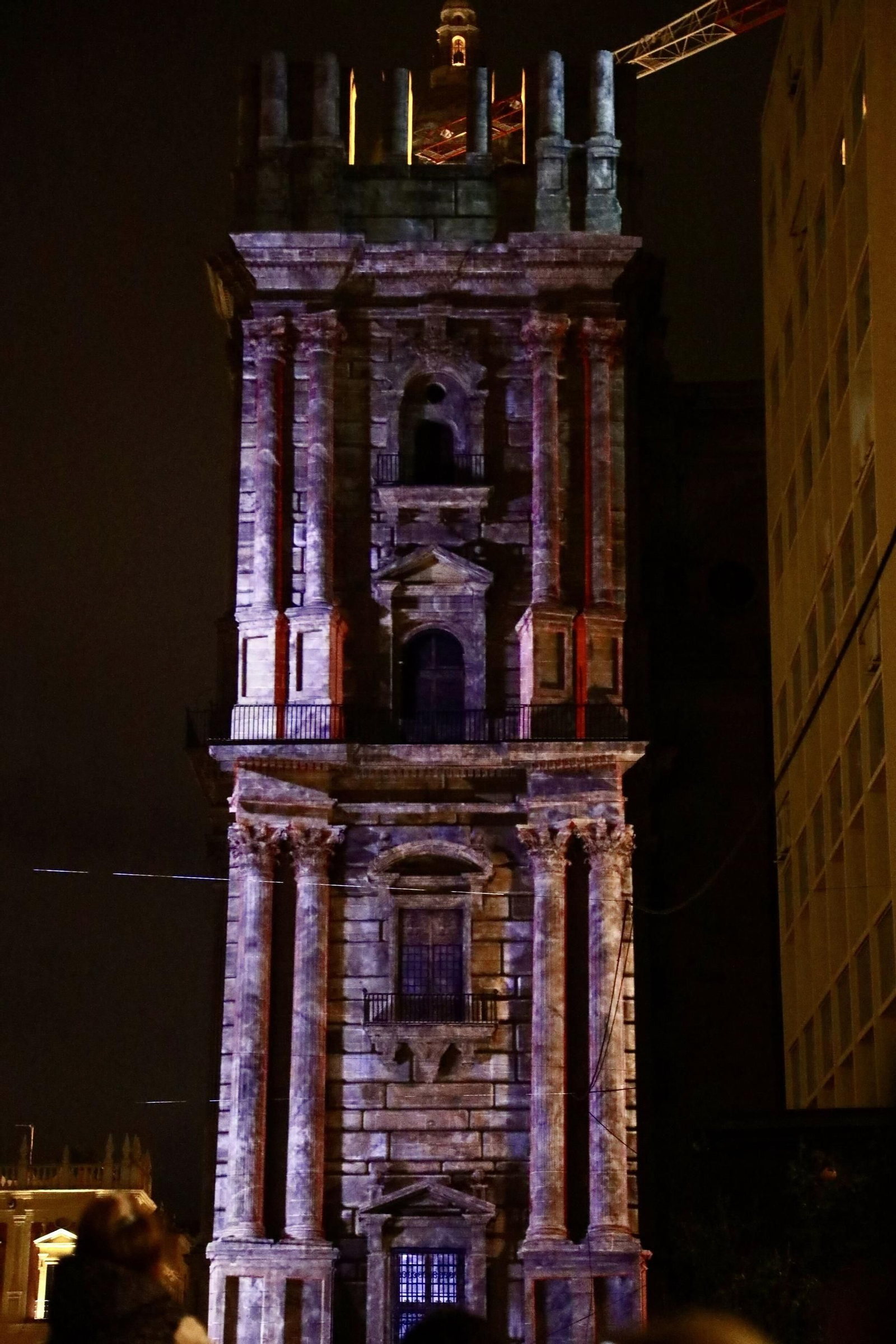 El 'video mapping' navideño de la Catedral de Málaga, en fotos