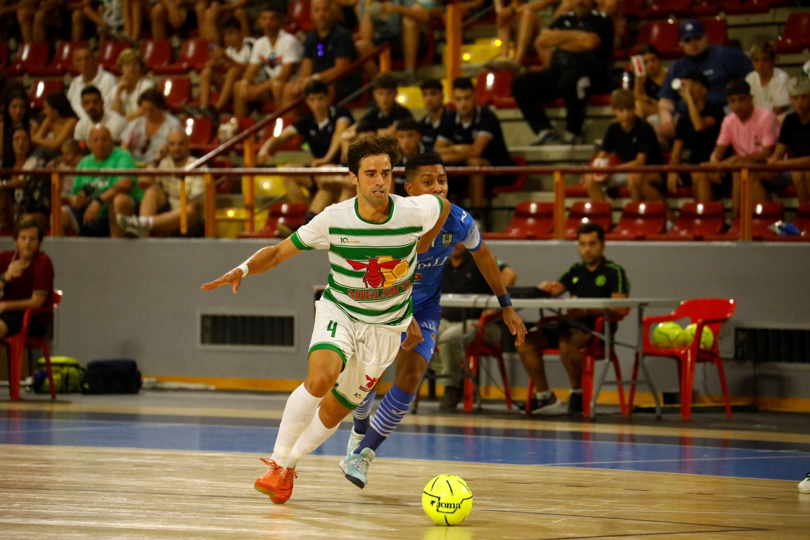 El Córdoba Futsal sigue invicto en pretemporada tras empatar ante el Viña Albali Valdepeñas