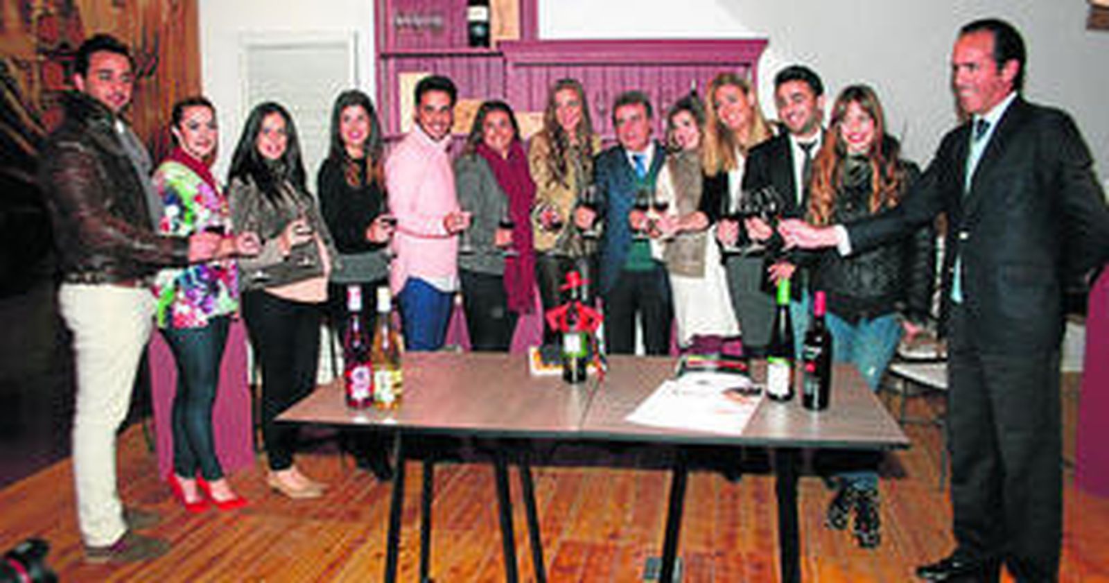 Ayer se presentó la séptima edición de la Mercedes Benz- Pasarela Flamenca 2014.